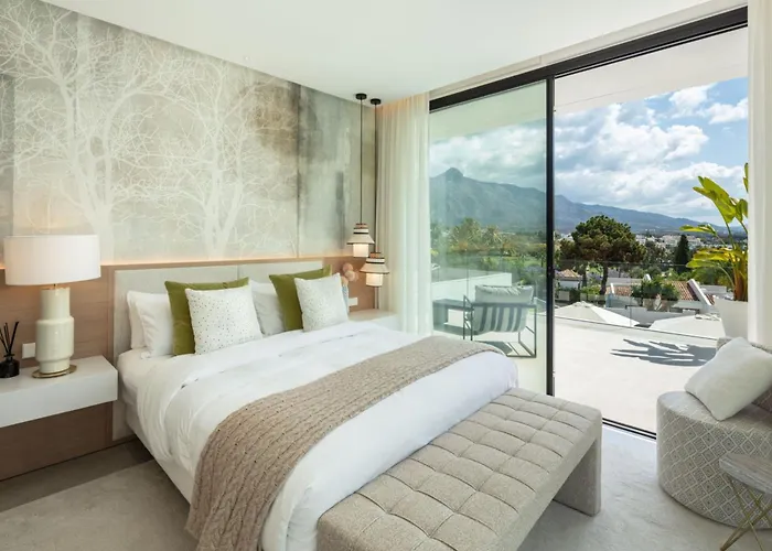 Vacation I Almost Heaven, New Built Villa, Rooftop Jacuzzi, Infinity Heated Pool Marbellac