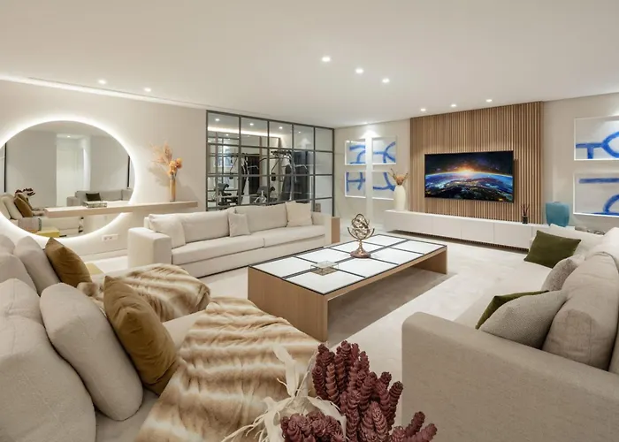 Vacation I Almost Heaven, New Built Villa, Rooftop Jacuzzi, Infinity Heated Pool Marbellac